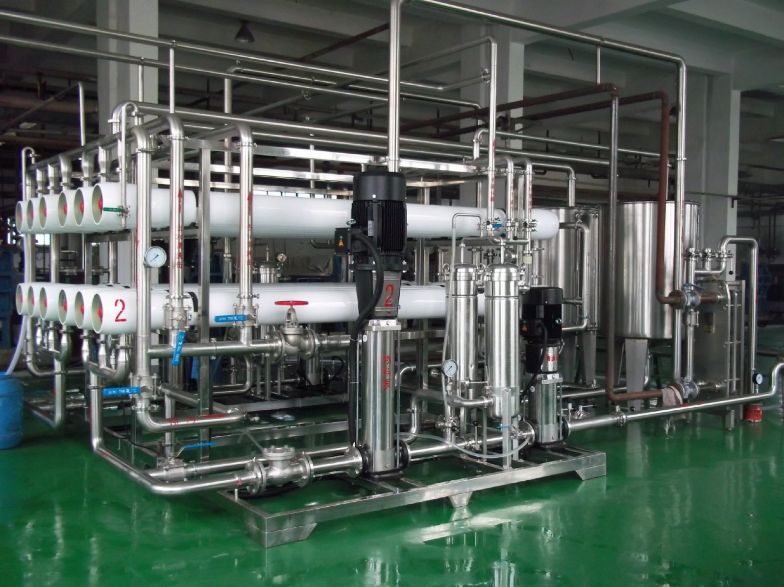 Related tubular ultrafiltration clarification system for sodium 2-keto-L-gulonate fermentation broth