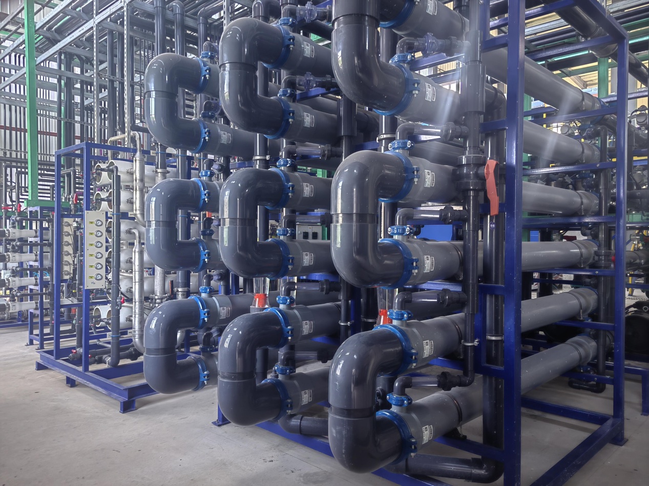 Installed PEK tubular membrane clarification system for iron-phosphate wash water