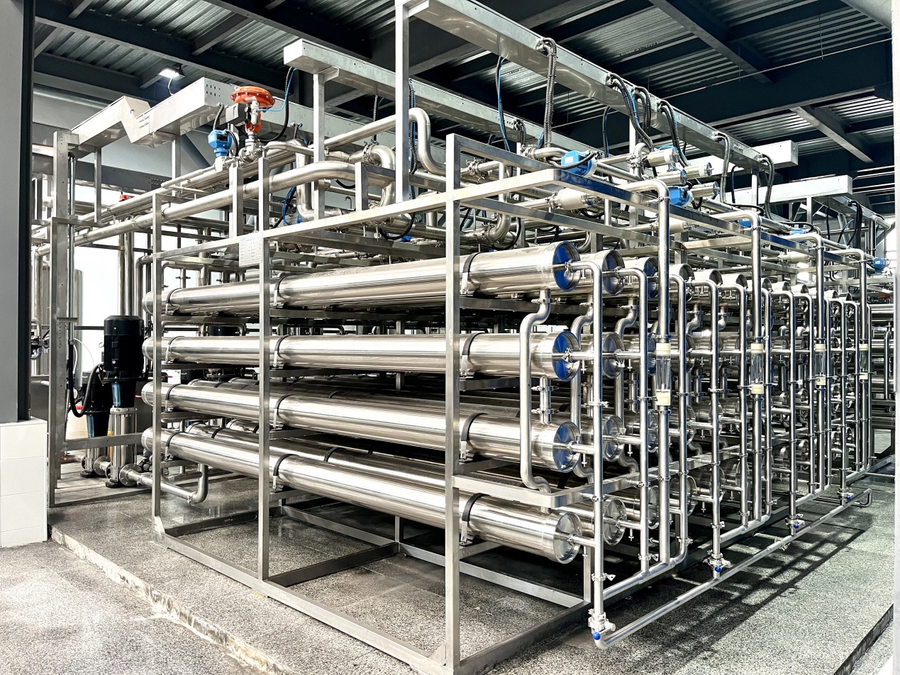 Detail of an industrial nanofiltration system for a lactic-acid process stream